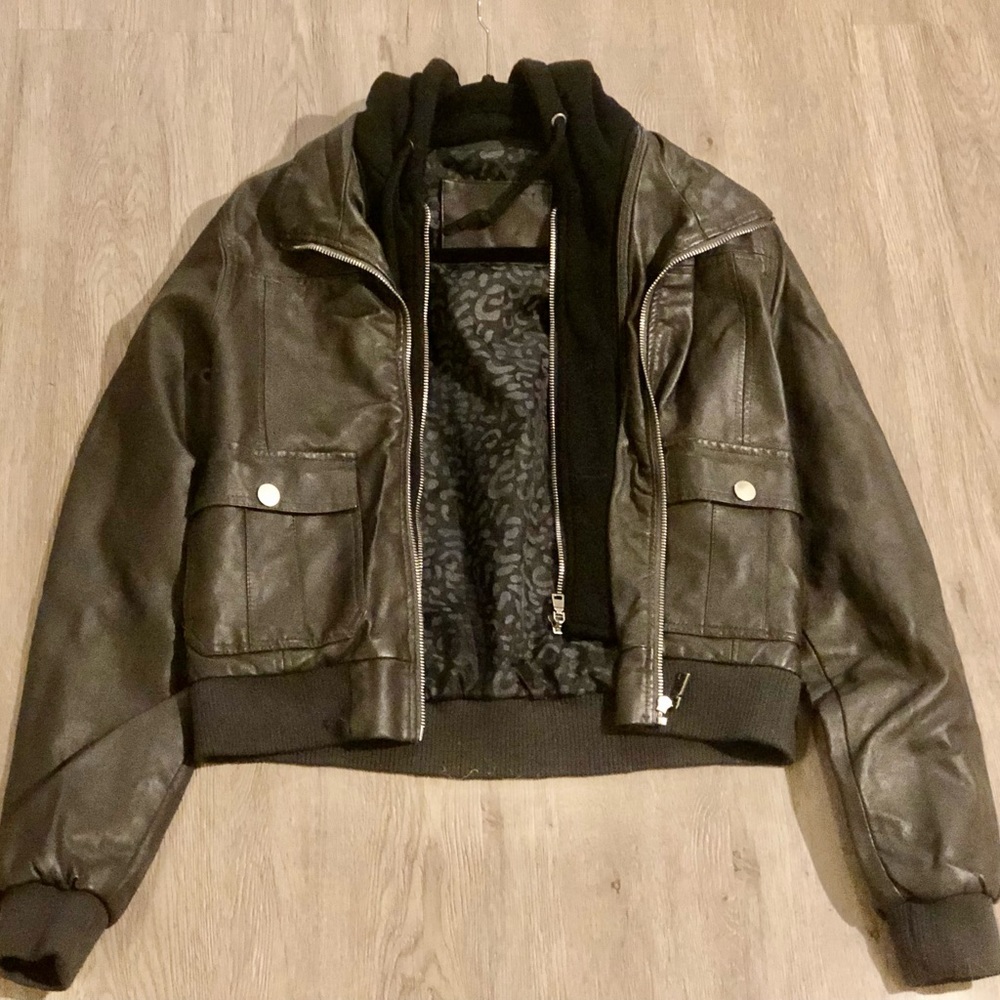 YMI Women’s Lightweight Leather Jacket Size “S”